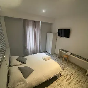 Oda ve Kahvaltı Moshi Moshi Roma